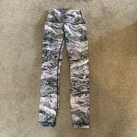 Lululemon Wunder Under 25” Legging *Full-On Luxtreme - Picture 8 of 12